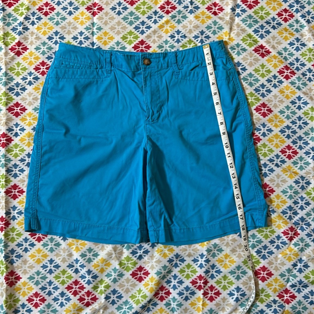 Size 12 Kim Rogers Shorts 🩳 with Pockets, Zipper, and Button Snap.